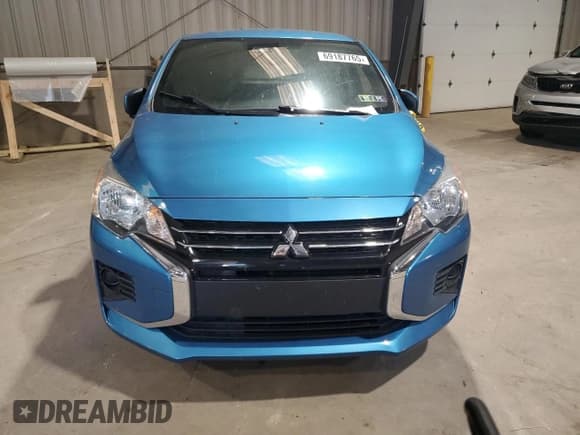 ✅ 2022 Mitsubishi Mirage ES • VIN: ML32AUHJ9NH006501 • Lot: 69187765. Wystawiony na Copart z przebiegiem Nie podano. Bezpłatny archiwum sprzedaży aukcyjnych z USA i szczegółowy raport historii pojazdu na DreamBid. Zdjęcie 5.