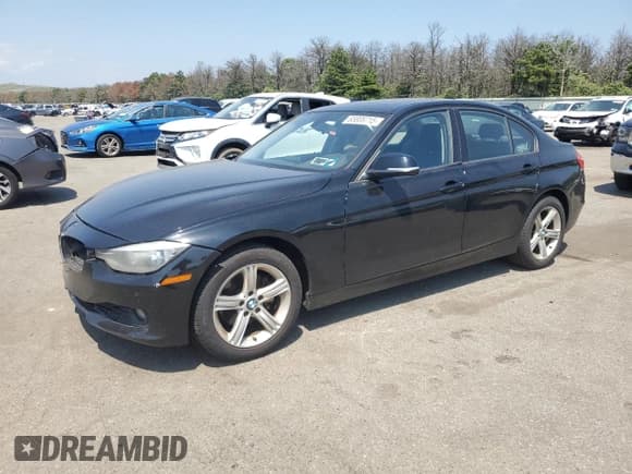 ✅ 2015 BMW 3 Series 320i xDrive • VIN: WBA3C3C5XFK201220 • Lot: 65808715. Listed on Copart with 160,820 mi. Free auction sales archive from the USA and detailed vehicle history report at DreamBid. Image 1.