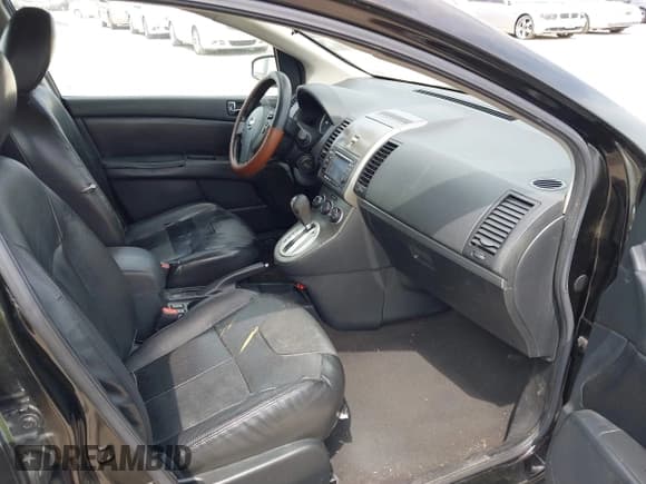 ✅ 2011 Nissan Sentra SL • VIN: 3N1AB6AP5BL724014 • Lot: 42086084. Listed on IAAI with 167,857 mi. Free auction sales archive from the USA and detailed vehicle history report at DreamBid. Image 5.