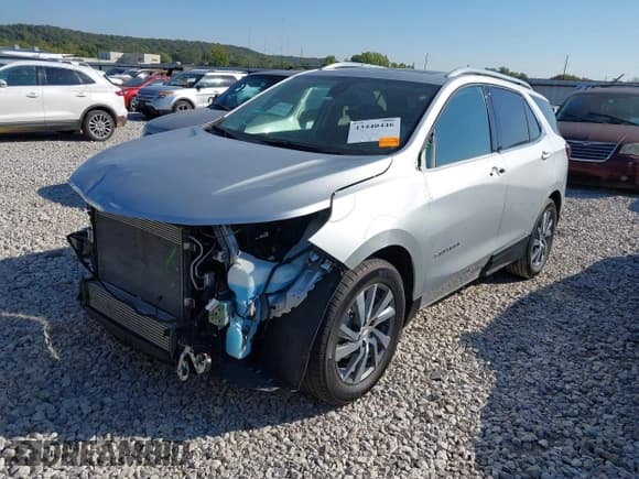 ✅ 2022 Chevrolet Equinox Premier • VIN: 2GNAXNEV2N6135147 • Lot: 43440446. Wystawiony na IAAI z przebiegiem 29 818 mil. Bezpłatny archiwum sprzedaży aukcyjnych z USA i szczegółowy raport historii pojazdu na DreamBid. Zdjęcie 18.