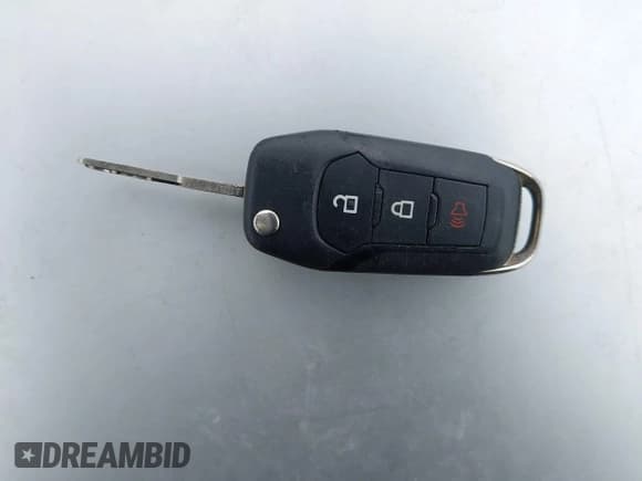 ✅ 2015 Ford F-150 XL • VIN: 1FTEX1C82FKD57797 • Lot: 41986388. Listed on IAAI with 197,434 mi. Free auction sales archive from the USA and detailed vehicle history report at DreamBid. Image 11.