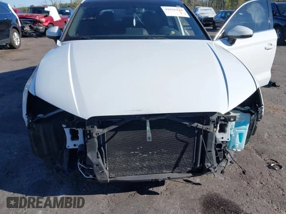 ✅ 2016 Audi A3 • VIN: WAUG7GFF8G1015815 • Lot: 41826434. Wystawiony na IAAI z przebiegiem 84 120 mil. Bezpłatny archiwum sprzedaży aukcyjnych z USA i szczegółowy raport historii pojazdu na DreamBid. Zdjęcie 6.