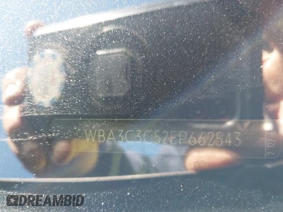 ✅ 2014 BMW 3 Series 320i xDrive • VIN: WBA3C3C52EP662543 • Lot: 43549963. Wystawiony na IAAI z przebiegiem 158 244 mil. Bezpłatny archiwum sprzedaży aukcyjnych z USA i szczegółowy raport historii pojazdu na DreamBid. Zdjęcie 12.