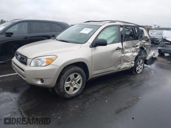 ✅ 2007 Toyota RAV4 • VIN: JTMZK33V076007175 • Лот: 43584972. Опубликован ранее на IAAI с пробегом 142 474 миль. Бесплатный доступ к архиву аукционных продаж из США и подробный отчёт об истории автомобиля на DreamBid. Изображение 2.