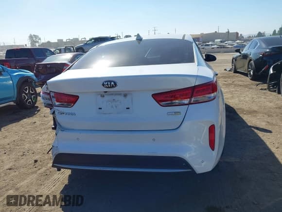 ✅ 2017 Kia Optima • VIN: KNAGT4LE9H5013412 • Лот: 43447557. Опубликован ранее на IAAI с пробегом 129 787 миль. Бесплатный доступ к архиву аукционных продаж из США и подробный отчёт об истории автомобиля на DreamBid. Изображение 16.