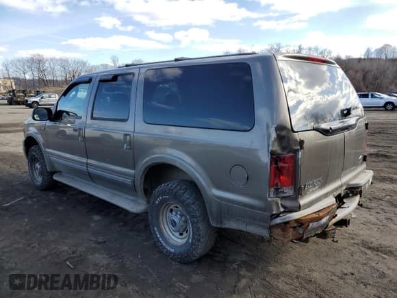 ✅ 2005 Ford Excursion Limited • VIN: 1FMNU43S25EB45643 • Лот: 44192835. Опубликован ранее на Copart с пробегом 153 622 миль. Бесплатный доступ к архиву аукционных продаж из США и подробный отчёт об истории автомобиля на DreamBid. Изображение 2.