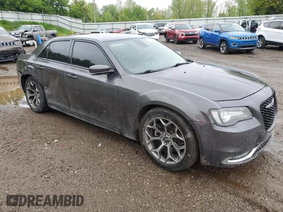 ✅ 2016 Chrysler 300 S • VIN: 2C3CCABT2GH335160 • Lot: 57769805. Listed on Copart with 93,555 mi. Free auction sales archive from the USA and detailed vehicle history report at DreamBid. Image 4.
