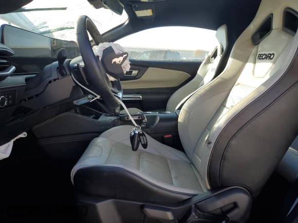 ✅ 2024 Ford Mustang GT Premium • VIN: 1FA6P8CF2R5415346 • Lot: 90146145. Listed on Copart with 17,957 mi. Free auction sales archive from the USA and detailed vehicle history report at DreamBid. Image 7.