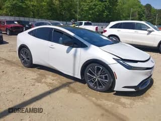 ✅ 2024 Toyota Prius LE • VIN: JTDACAAU5R3016161 • Lot: 42033538. Wystawiony na IAAI z przebiegiem 21 145 mil. Bezpłatny archiwum sprzedaży aukcyjnych z USA i szczegółowy raport historii pojazdu na DreamBid. Zdjęcie 1.