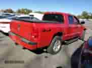 2007 Dodge Dakota SLT z VIN 1D7HW48N57S103881, wystawiony jako Copart lot #75803604 z przebiegiem 194 688 mil mil oraz Szkoda całkowita • Salvage title. Historia ofert i sprzedaży dostępna na DreamBid. Obrazek 3.