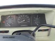 ✅ 1996 Ford Econoline Wagon XL • VIN: 1FBJS31HXTHB03215 • Lot: 41650649. Wystawiony na IAAI z przebiegiem 192 934 mil. Bezpłatny archiwum sprzedaży aukcyjnych z USA i szczegółowy raport historii pojazdu na DreamBid. Zdjęcie 7.