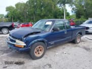 ✅ 2000 Chevrolet S-10 LS • VIN: 1GCCS19W2YK287006 • Лот: 42814156. Опубликован ранее на IAAI с пробегом 216 912 миль. Бесплатный доступ к архиву аукционных продаж из США и подробный отчёт об истории автомобиля на DreamBid. Изображение 2.