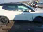 2020 Jeep Compass Latitude с VIN 3C4NJDBB8LT157310, выставлен на аукционе IAAI как лот 41410188 с пробегом Не указан миль и . История ставок и продаж доступна на DreamBid. Изображение 13.