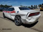 ✅ 2013 Dodge Challenger R/T • VIN: 2C3CDYBT2DH729193 • Lot: 61086374. Wystawiony na Copart z przebiegiem 103 931 mil. Bezpłatny archiwum sprzedaży aukcyjnych z USA i szczegółowy raport historii pojazdu na DreamBid. Zdjęcie 2.