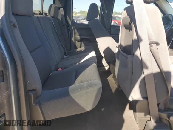 ✅ 2009 GMC Sierra 1500 SLE • VIN: 1GTEK29009Z290215 • Lot: 71098575. Wystawiony na Copart z przebiegiem 203 486 mil. Bezpłatny archiwum sprzedaży aukcyjnych z USA i szczegółowy raport historii pojazdu na DreamBid. Zdjęcie 10.