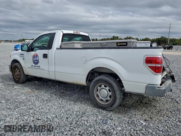 ✅ 2014 Ford F-150 XL • VIN: 1FTNF1CF5EKD47636 • Lot: 95702285. Listed on Copart with 112,338 mi. Free auction sales archive from the USA and detailed vehicle history report at DreamBid. Image 2.