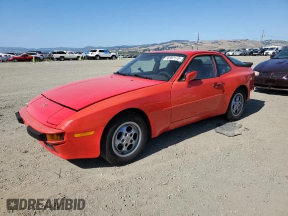 ✅ 1987 Porsche 944 • VIN: WP0AB0948HN475432 • Lot: 56987175. Listed on Copart with 92,138 mi. Free auction sales archive from the USA and detailed vehicle history report at DreamBid. Image 1.