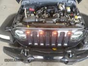 ✅ 2022 Jeep Wrangler Unlimited Sahara Altitude • VIN: 1C4HJXEG7NW111230 • Лот: 92043455. Опубликован ранее на Copart с пробегом 54 336 миль. Бесплатный доступ к архиву аукционных продаж из США и подробный отчёт об истории автомобиля на DreamBid. Изображение 15.