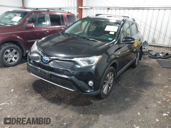 ✅ 2017 Toyota RAV4 XLE • VIN: JTMRJREV4HD122507 • Lot: 43571390. Listed on IAAI with 126,688 mi. Free auction sales archive from the USA and detailed vehicle history report at DreamBid. Image 19.