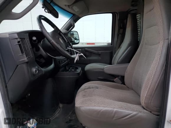 ✅ 2020 Chevrolet Express Cargo • VIN: 1GCWGAFP7L1257610 • Lot: 90265295. Listed on Copart with Not provided. Free auction sales archive from the USA and detailed vehicle history report at DreamBid. Image 7.