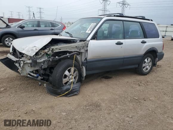 ✅ 2000 Subaru Forester L • VIN: JF1SF6351YH724848 • Lot: 82356945. Wystawiony na Copart z przebiegiem 130 868 mil. Bezpłatny archiwum sprzedaży aukcyjnych z USA i szczegółowy raport historii pojazdu na DreamBid. Zdjęcie 1.