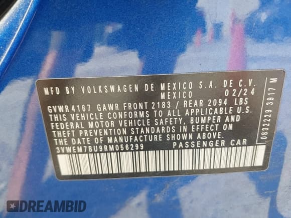 ✅ 2024 Volkswagen Jetta SE • VIN: 3VWEM7BU9RM056299 • Lot: 43266641. Wystawiony na IAAI z przebiegiem 37 972 mil. Bezpłatny archiwum sprzedaży aukcyjnych z USA i szczegółowy raport historii pojazdu na DreamBid. Zdjęcie 9.