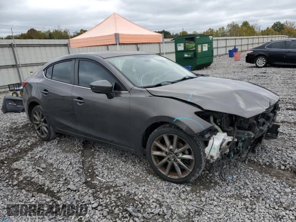 ✅ 2018 Mazda 3 Touring • VIN: 3MZBN1V31JM193693 • Lot: 89460335. Wystawiony na Copart z przebiegiem 159 023 mil. Bezpłatny archiwum sprzedaży aukcyjnych z USA i szczegółowy raport historii pojazdu na DreamBid. Zdjęcie 4.