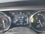 ✅ 2023 Jeep Wrangler • VIN: 1C4JJXN67PW691008 • Lot: 42641377. Wystawiony na IAAI z przebiegiem 22 985 mil. Bezpłatny archiwum sprzedaży aukcyjnych z USA i szczegółowy raport historii pojazdu na DreamBid. Zdjęcie 16.