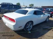 ✅ 2011 Dodge Challenger • VIN: 2B3CJ4DG9BH588196 • Lot: 43375914. Wystawiony na IAAI z przebiegiem 191 361 mil. Bezpłatny archiwum sprzedaży aukcyjnych z USA i szczegółowy raport historii pojazdu na DreamBid. Zdjęcie 4.