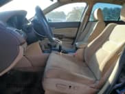 ✅ 2010 Honda Accord EX • VIN: 1HGCP2F71AA122601 • Lot: 91728935. Wystawiony na Copart z przebiegiem 238 827 mil. Bezpłatny archiwum sprzedaży aukcyjnych z USA i szczegółowy raport historii pojazdu na DreamBid. Zdjęcie 7.