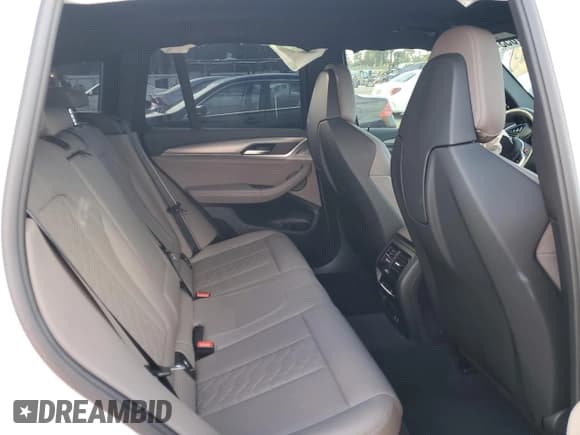 ✅ 2021 BMW X3 M • VIN: 5YMTS0C01M9H59285 • Lot: 77801853. Wystawiony na Copart z przebiegiem Nie podano. Bezpłatny archiwum sprzedaży aukcyjnych z USA i szczegółowy raport historii pojazdu na DreamBid. Zdjęcie 11.