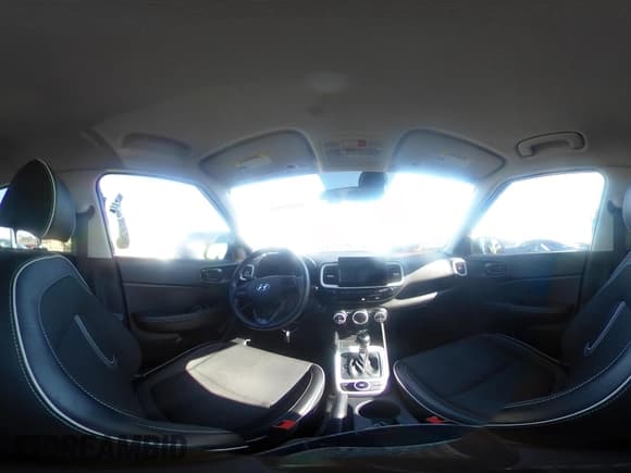 ✅ 2022 Hyundai Venue SEL • VIN: KMHRC8A3XNU182050 • Lot: 42002955. Listed on IAAI with 29,089 mi. Free auction sales archive from the USA and detailed vehicle history report at DreamBid. Image 18.