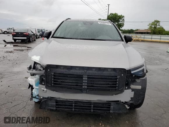 ✅ 2023 Volvo XC40 Ultimate • VIN: YV4ED3UM7P2946892 • Lot: 54589715. Listed on Copart with 20,301 mi. Free auction sales archive from the USA and detailed vehicle history report at DreamBid. Image 5.