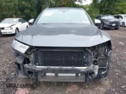 ✅ 2018 Audi SQ5 Prestige • VIN: WA1C4AFY6J2061079 • Лот: 43233256. Опубликован ранее на IAAI с пробегом 169 125 миль. Бесплатный доступ к архиву аукционных продаж из США и подробный отчёт об истории автомобиля на DreamBid. Изображение 13.