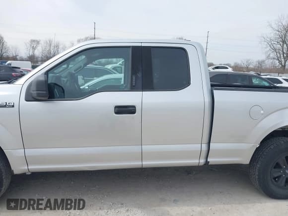 ✅ 2015 Ford F-150 XLT • VIN: 1FTEX1E82FFC23636 • Lot: 41835465. Listed on IAAI with 149,801 mi. Free auction sales archive from the USA and detailed vehicle history report at DreamBid. Image 14.