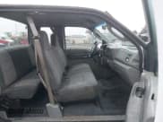 ✅ 2003 Ford F-250 XL • VIN: 1FTNX21S43EA66779 • Lot: 43858645. Listed on IAAI with 275,541 mi. Free auction sales archive from the USA and detailed vehicle history report at DreamBid. Image 5.