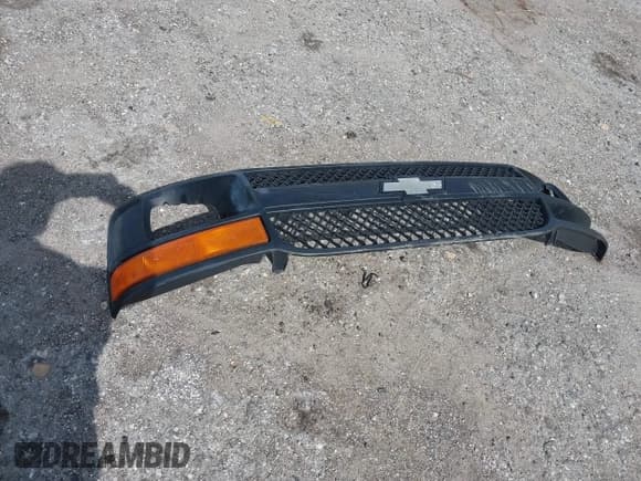 ✅ 2011 Chevrolet Express Cargo • VIN: 1GCWGFFA9B1113855 • Lot: 43193955. Listed on IAAI with 117,753 mi. Free auction sales archive from the USA and detailed vehicle history report at DreamBid. Image 12.