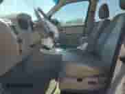 2007 Mercury Mariner Premier с VIN 4M2CU97197KJ07237, выставлен на аукционе Copart как лот 81430055 с пробегом 78 917 миль миль и Списание • Salvage title. История ставок и продаж доступна на DreamBid. Изображение 7.