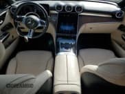 ✅ 2022 Mercedes-Benz C 300 • VIN: W1KAF4HB0NR019639 • Lot: 70110945. Wystawiony na Copart z przebiegiem 34 747 mil. Bezpłatny archiwum sprzedaży aukcyjnych z USA i szczegółowy raport historii pojazdu na DreamBid. Zdjęcie 8.