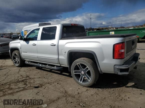 ✅ 2015 GMC Sierra 1500 SLE • VIN: 3GTU2UEC5FG310705 • Лот: 82736105. Опубликован ранее на Copart с пробегом 132 003 миль. Бесплатный доступ к архиву аукционных продаж из США и подробный отчёт об истории автомобиля на DreamBid. Изображение 2.