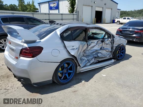 ✅ 2018 Subaru WRX STI • VIN: JF1VA2M61J9825979 • Lot: 71253805. Wystawiony na Copart z przebiegiem 97 623 mil. Bezpłatny archiwum sprzedaży aukcyjnych z USA i szczegółowy raport historii pojazdu na DreamBid. Zdjęcie 3.
