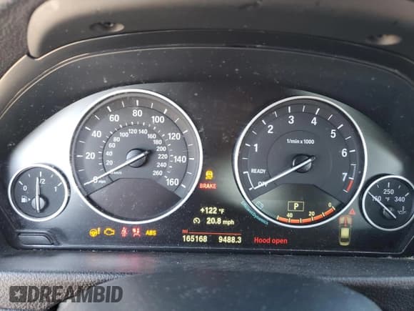 ✅ 2016 BMW 3 Series 320i xDrive • VIN: WBA8A3C58GK689693 • Lot: 82500645. Listed on Copart with 165,168 mi. Free auction sales archive from the USA and detailed vehicle history report at DreamBid. Image 9.