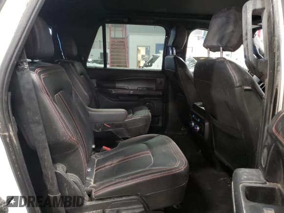 ✅ 2020 Ford Expedition Max Limited • VIN: 1FMJK2AT2LEA18764 • Lot: 65625405. Wystawiony na Copart z przebiegiem 93 155 mil. Bezpłatny archiwum sprzedaży aukcyjnych z USA i szczegółowy raport historii pojazdu na DreamBid. Zdjęcie 11.