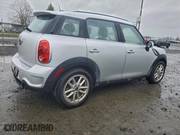 ✅ 2015 MINI Countryman S • VIN: WMWZC3C50FWT05170 • Lot: 95604735. Listed on Copart with 123,357 mi. Free auction sales archive from the USA and detailed vehicle history report at DreamBid. Image 3.