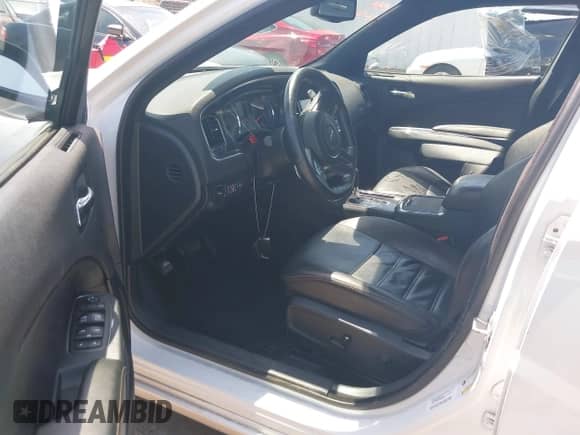 ✅ 2014 Dodge Charger RT • VIN: 2C3CDXCT1EH309189 • Lot: 42158197. Listed on IAAI with 92,074 mi. Free auction sales archive from the USA and detailed vehicle history report at DreamBid. Image 5.