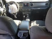 ✅ 2021 Jeep Gladiator Sport S • VIN: 1C6JJTAG5ML606050 • Лот: 45221215. Опубликован ранее на Copart с пробегом 43 529 миль. Бесплатный доступ к архиву аукционных продаж из США и подробный отчёт об истории автомобиля на DreamBid. Изображение 8.