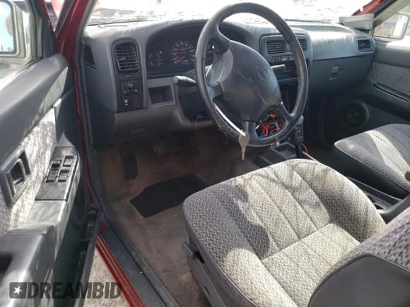 ✅ 1996 Nissan Frontier XE • VIN: 1N6SD16S8TC335129 • Lot: 55884495. Listed on Copart with 313,757 mi. Free auction sales archive from the USA and detailed vehicle history report at DreamBid. Image 8.