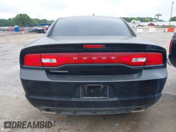 ✅ 2011 Dodge Charger SE • VIN: 2B3CL3CG6BH513624 • Lot: 42725810. Listed on IAAI with 116,726 mi. Free auction sales archive from the USA and detailed vehicle history report at DreamBid. Image 15.