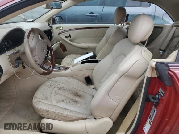 ✅ 2008 Mercedes-Benz CLK 350 • VIN: WDBTK56F58F236487 • Lot: 74986464. Wystawiony na Copart z przebiegiem Nie podano. Bezpłatny archiwum sprzedaży aukcyjnych z USA i szczegółowy raport historii pojazdu na DreamBid. Zdjęcie 7.