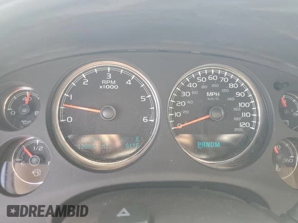 ✅ 2009 GMC Yukon Denali • VIN: 1GKFK03299R258354 • Лот: 70780905. Опубликован ранее на Copart с пробегом 130 037 миль. Бесплатный доступ к архиву аукционных продаж из США и подробный отчёт об истории автомобиля на DreamBid. Изображение 9.